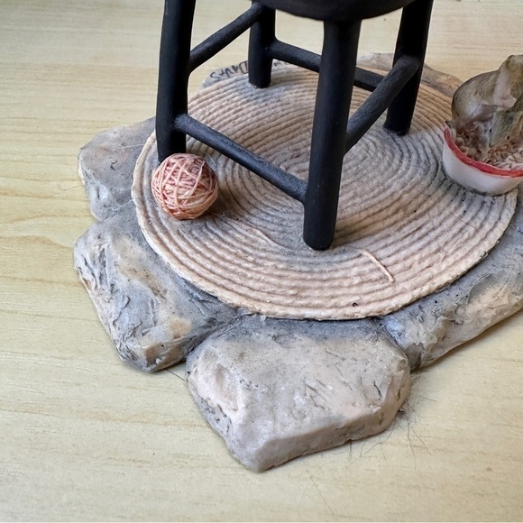 Lowell Davis Schmid signed Scotland Cat in Rocking Chair Figurine & Mice 1983 - Picture 7 of 13